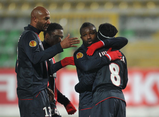 成为对抗的 成为对抗的