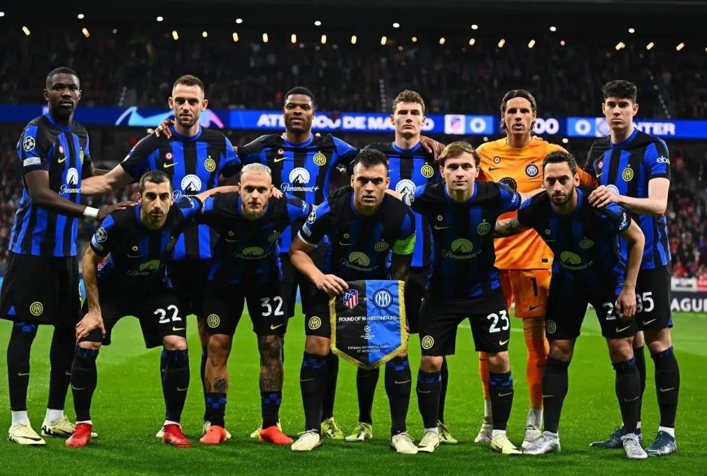 费立纬眼神 费立纬眼神