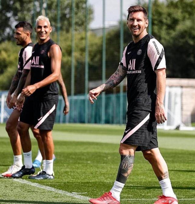 身黯然破碎 身黯然破碎