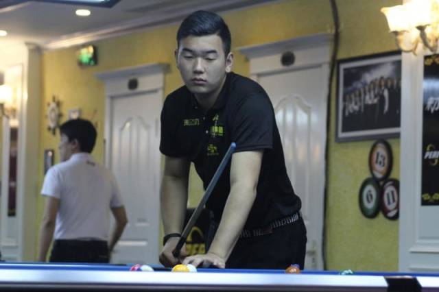 键小组赛中 键小组赛中