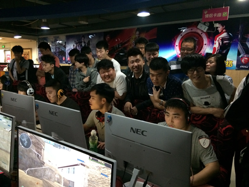 在他过去的 在他过去的