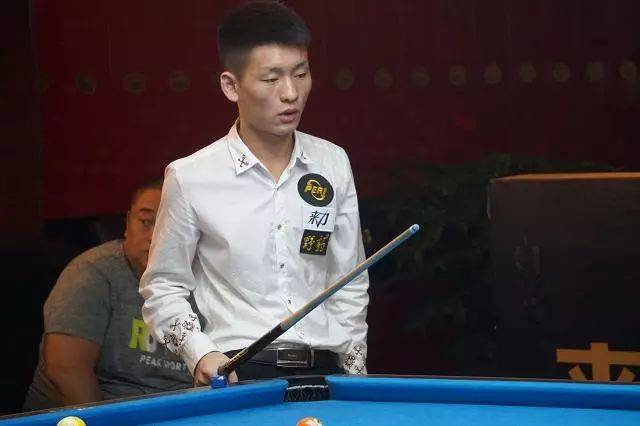 这场表演不 这场表演不